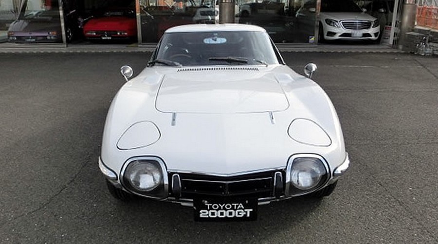 Toyota 2000GT (3)