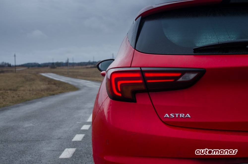 Opel Astra (2)