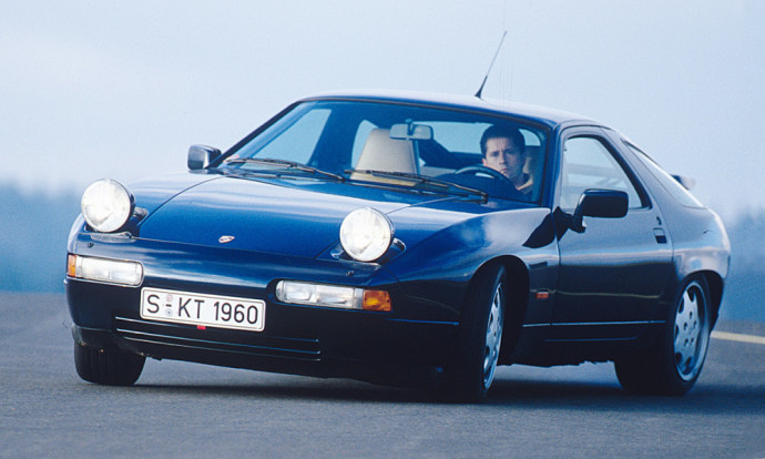 Porsche 928 S4