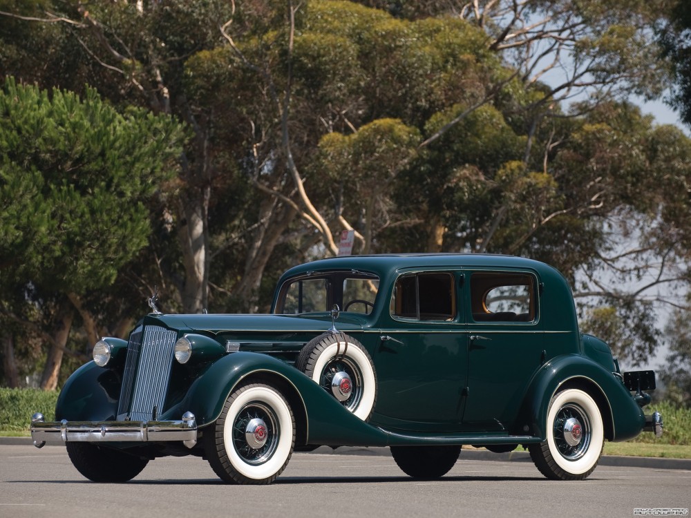 packard-twelve-club-sedan-1936[1]