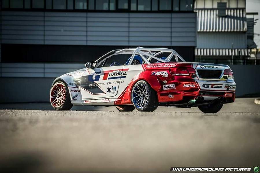 <a href='https://www.autobilis.lt/skelbimai/naudoti-automobiliai/bmw' target='_blank' class='phrase'>BMW</a> 1