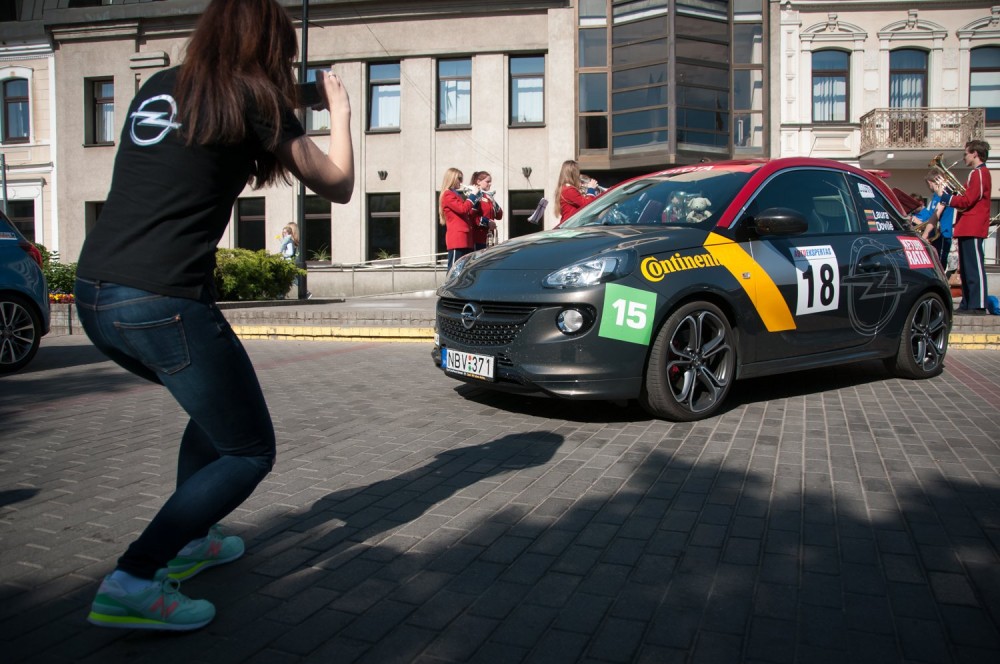 <a href='https://www.autobilis.lt/skelbimai/naudoti-automobiliai/opel' target='_blank' class='phrase'>Opel</a> Adam