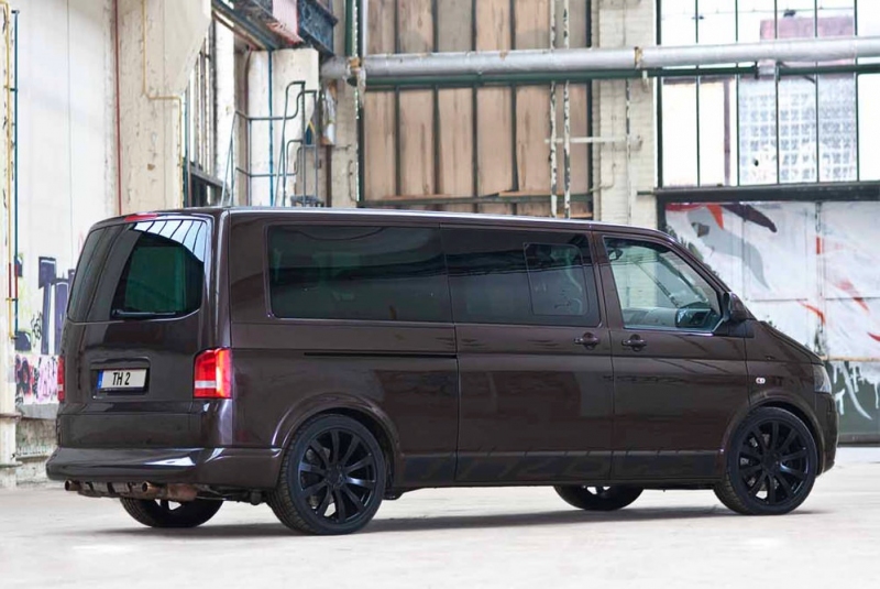 „Volkswagen Multivan“ su „<a href='https://www.autobilis.lt/skelbimai/naudoti-automobiliai/porsche' target='_blank' class='phrase'>Porsche</a> 911“ varikliu (2)
