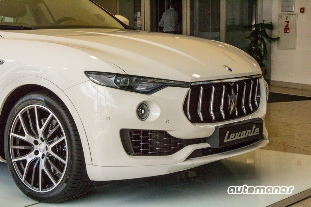 Maserati Levante (1)