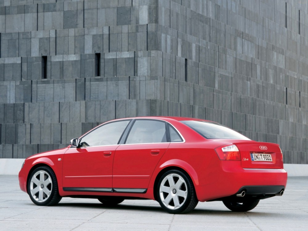 <a href='https://www.autobilis.lt/skelbimai/naudoti-automobiliai/audi' target='_blank' class='phrase'>Audi</a> S4 (29)