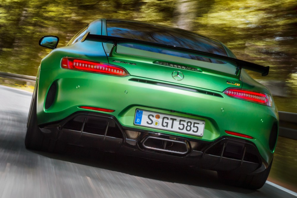 mercedes-amg_gt_r_32