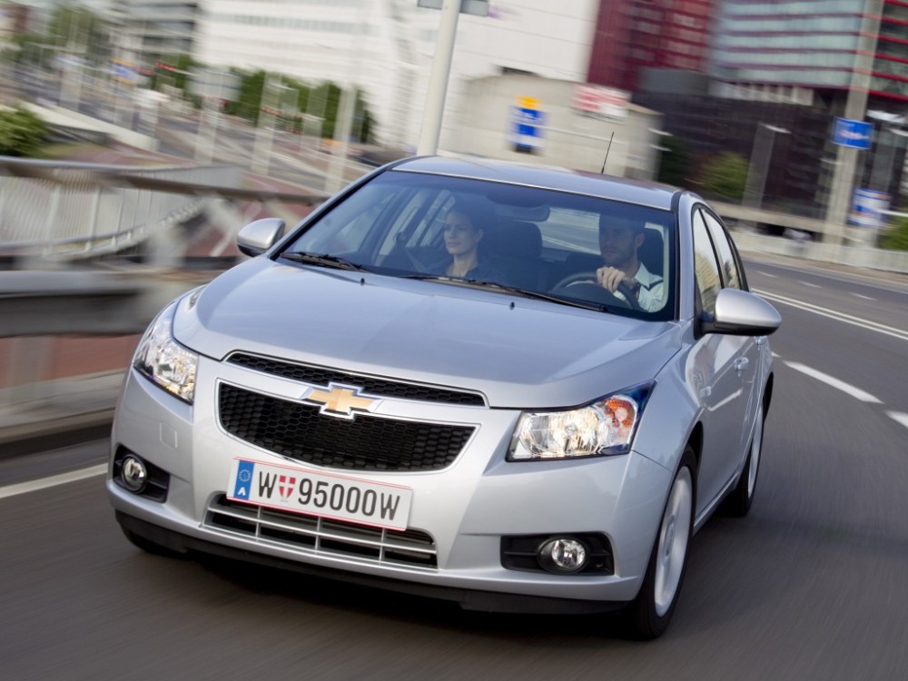 chevrolet_cruze_hatchback_13