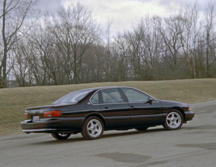 „Chevrolet Impala SS“ : Didelė, triukšminga ir šiek tiek kvailoka