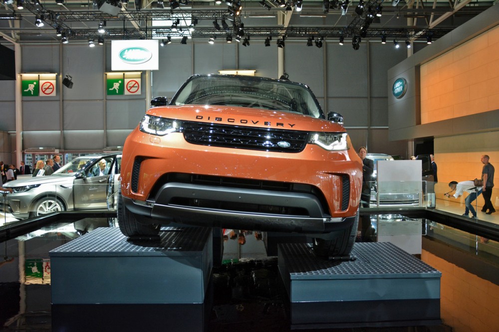 Land Rover Discovery (2)