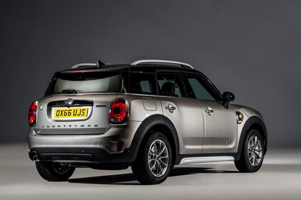 MINI Cooper S E Countryman ALL4 2