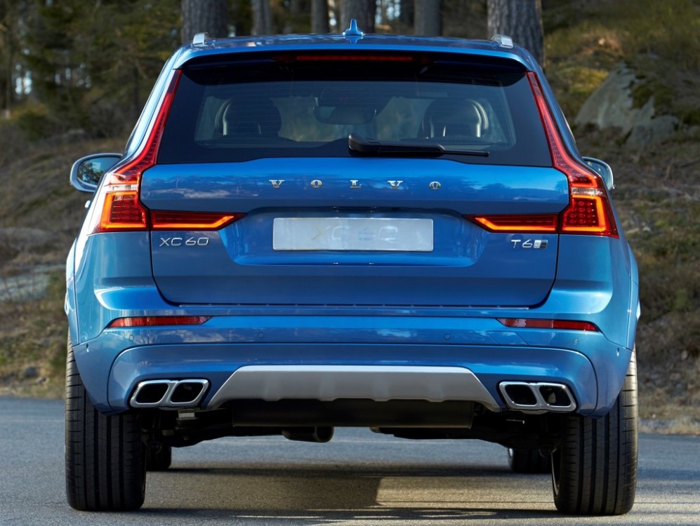 volvo_xc60_t6_r-design