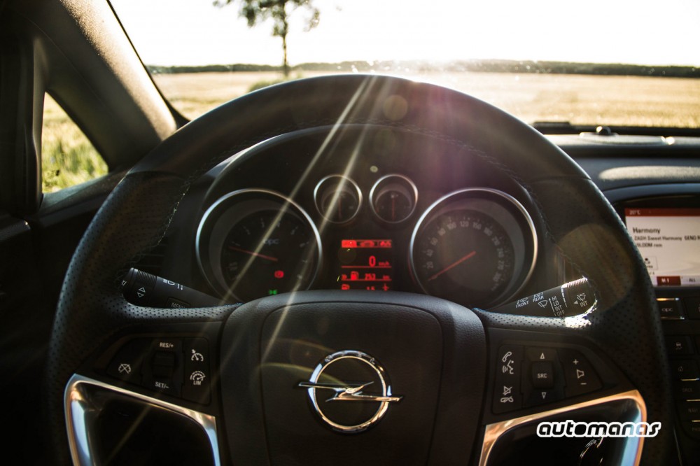 Opel Astra OPC (16)