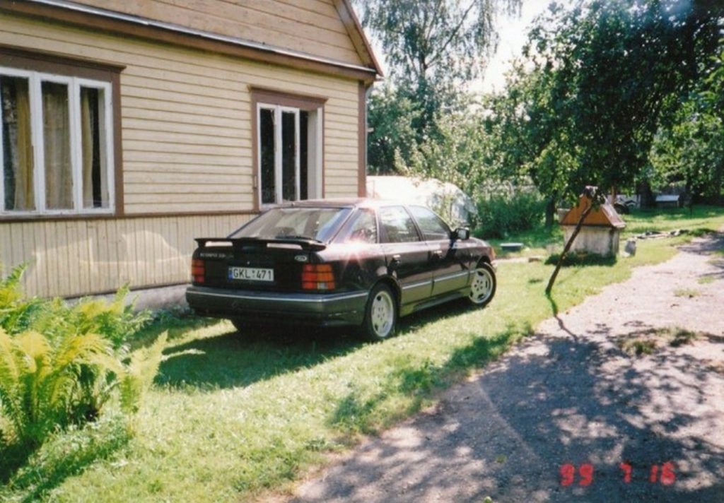 Vaido šeimai priklausantis <a href='https://www.autobilis.lt/skelbimai/naudoti-automobiliai/ford' target='_blank' class='phrase'>Ford</a> Scorpio