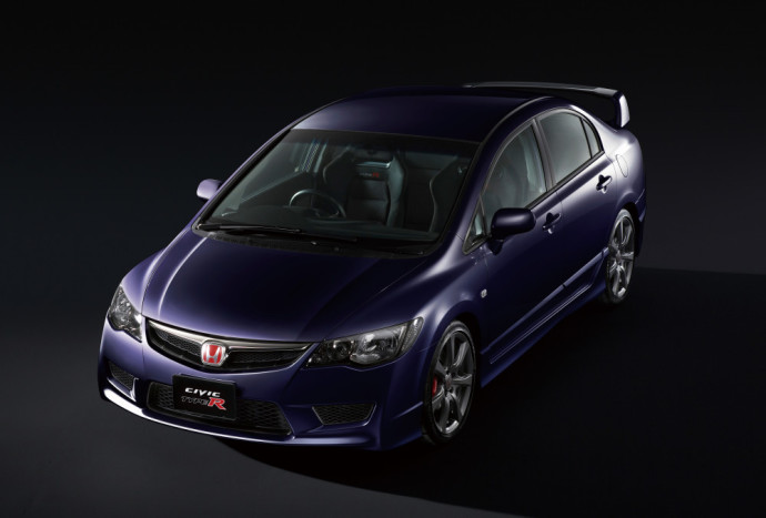 Honda Civic Type-R Sedan (FD2)