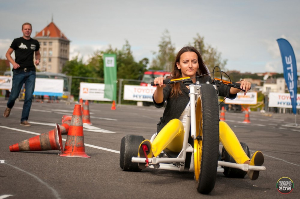Geriausias Lietuvos vairuotojas 2016 (1)