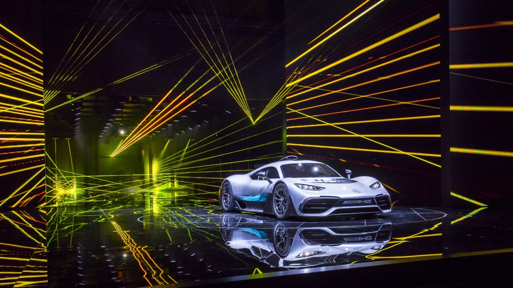 <a href='https://www.autobilis.lt/skelbimai/naudoti-automobiliai/mercedes-benz' target='_blank' class='phrase'>Mercedes-Benz</a> Media Night am Vorabend der IAA Frankfurt 2017