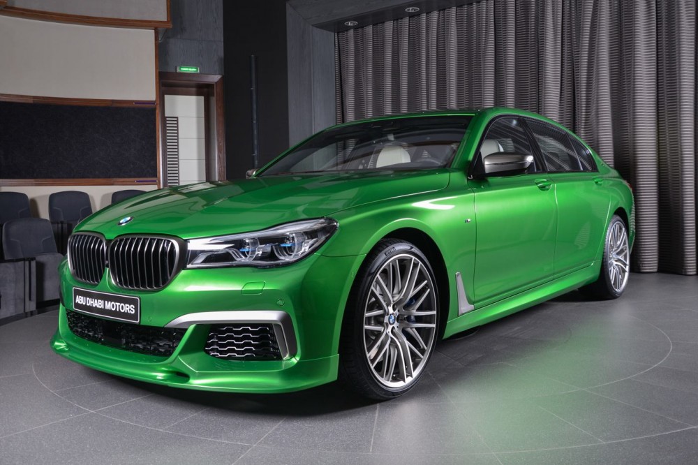 BMW M760Li (2)