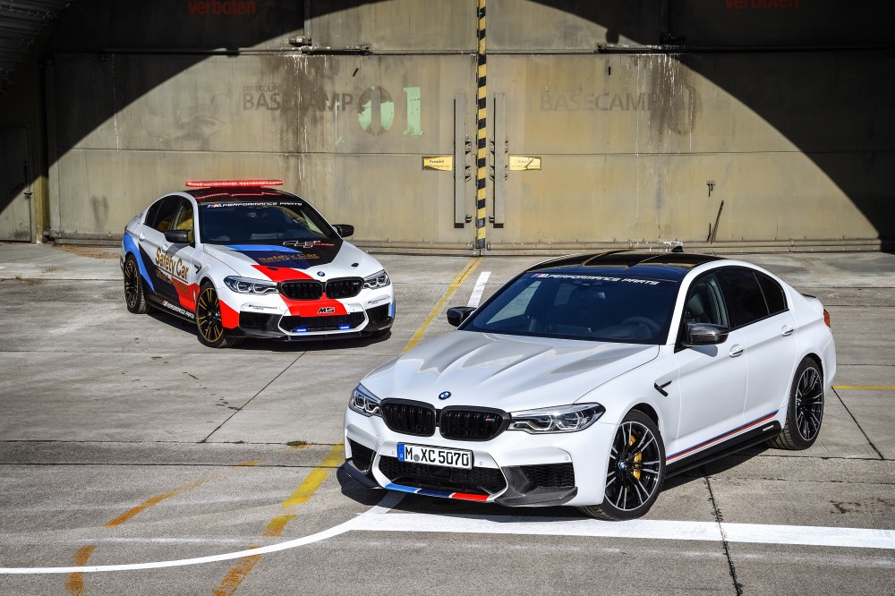 <a href='https://www.autobilis.lt/skelbimai/naudoti-automobiliai/bmw' target='_blank' class='phrase'>BMW</a> M5 (30)