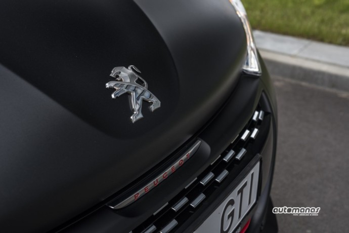 „Peugeot 208 GTI“ testas : Žymaus brolio pėdomis