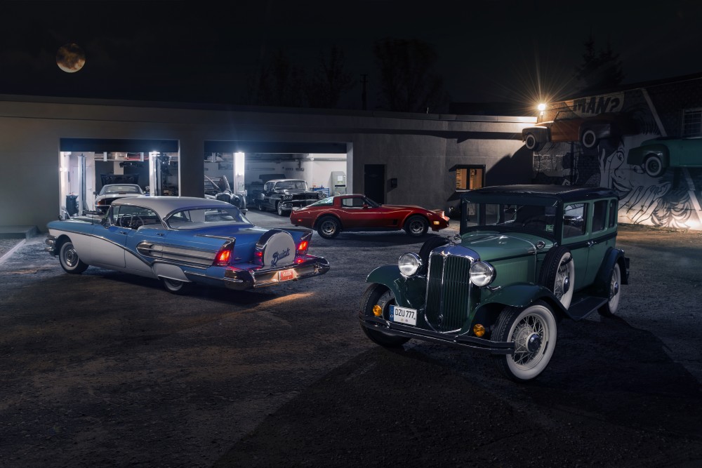 Šarūno Žitkevičiaus dirbtuvių kiemas ( Arnoldo Ivanausko nuotr.) Classic Car Loft automobilių parkas