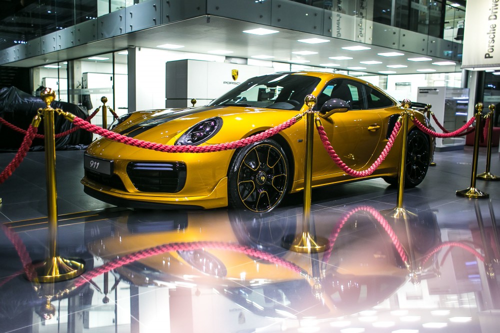 Porsche-001