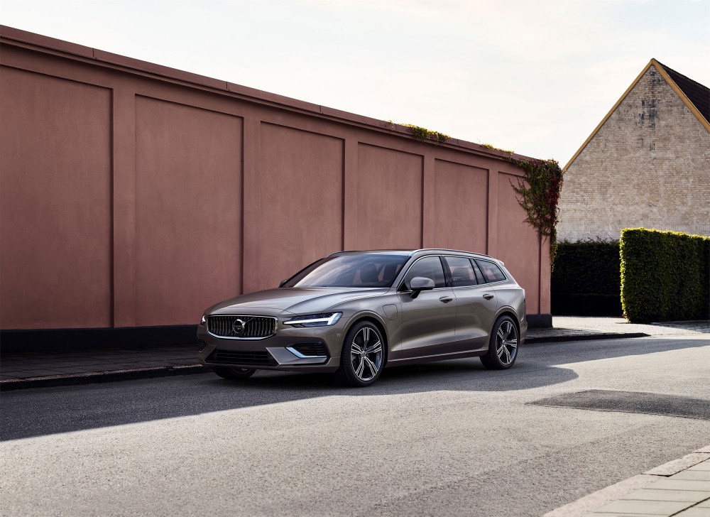 Naujos kartos Volvo V60 (6)