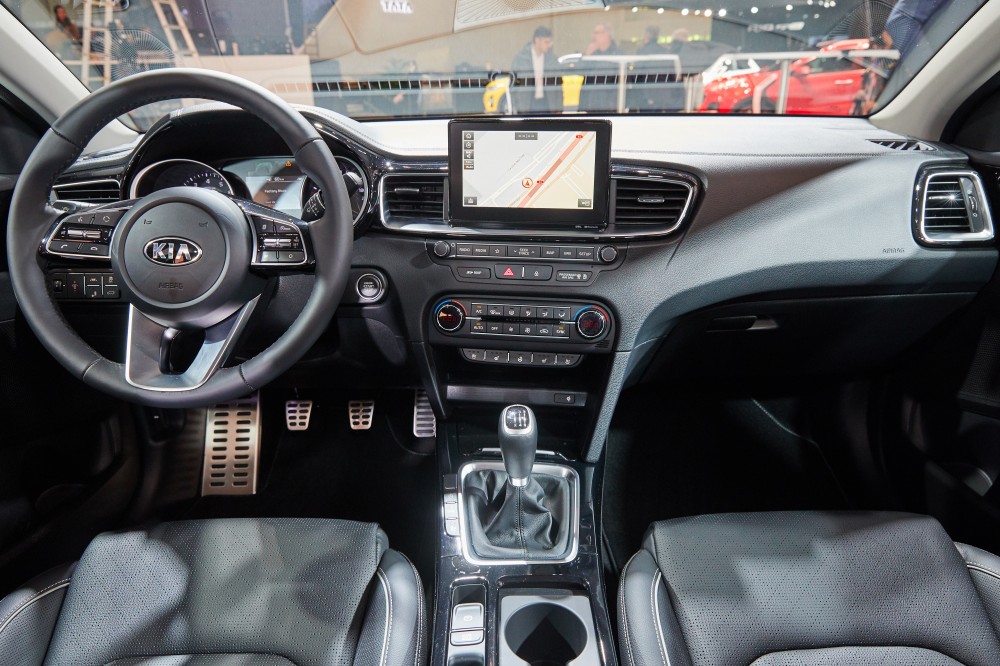 KIA CEED (2)