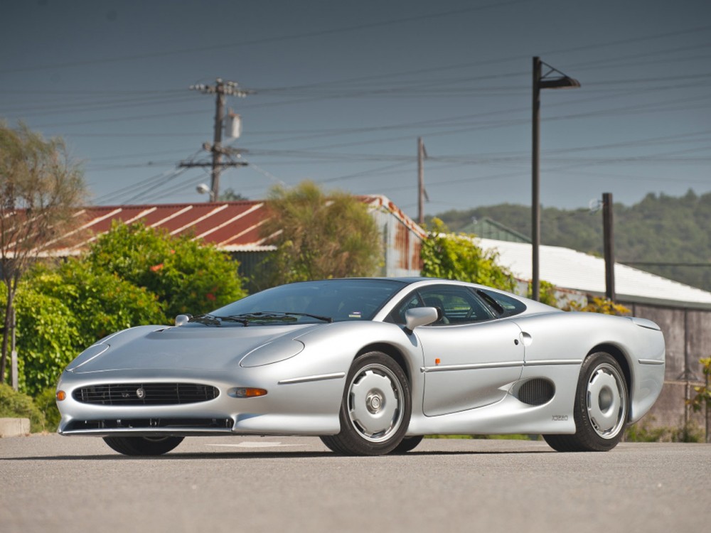Jaguar XJ220