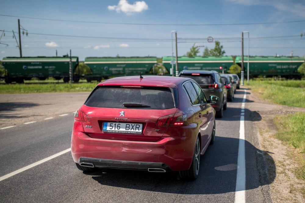 Naujų Peugeot 8 laipsnių automatinių pavarų dėžių bandymas (25)