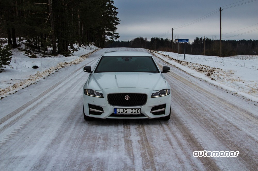 Jaguar XF (19)