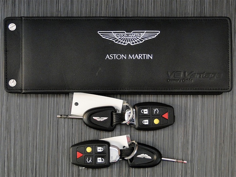 Aston Martin užvedimo raktelis