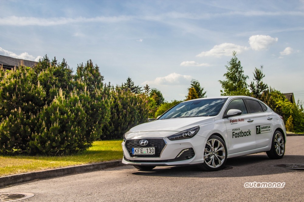 Hyundai i30 Fastback (27)