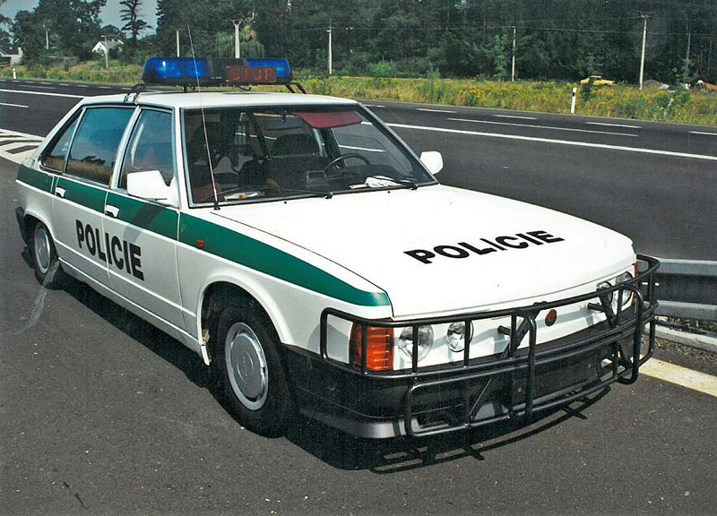 Tatra 613 (1)
