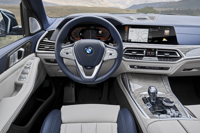 BMW X7 6
