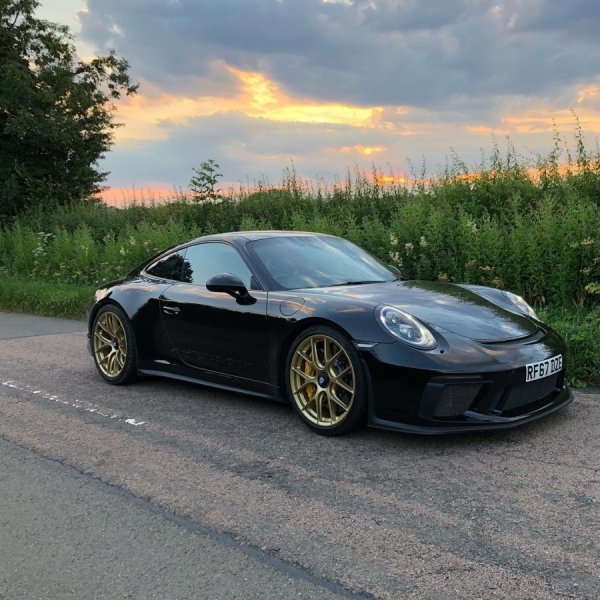 GT3 Touring Package