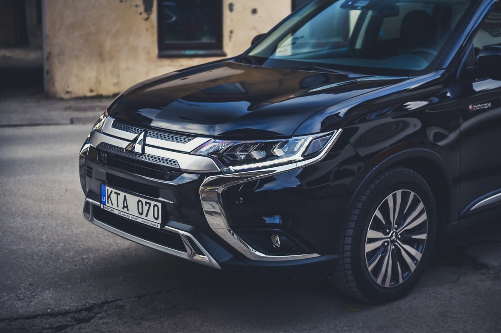 Atnaujintas Mitsubishi Outlander (2)