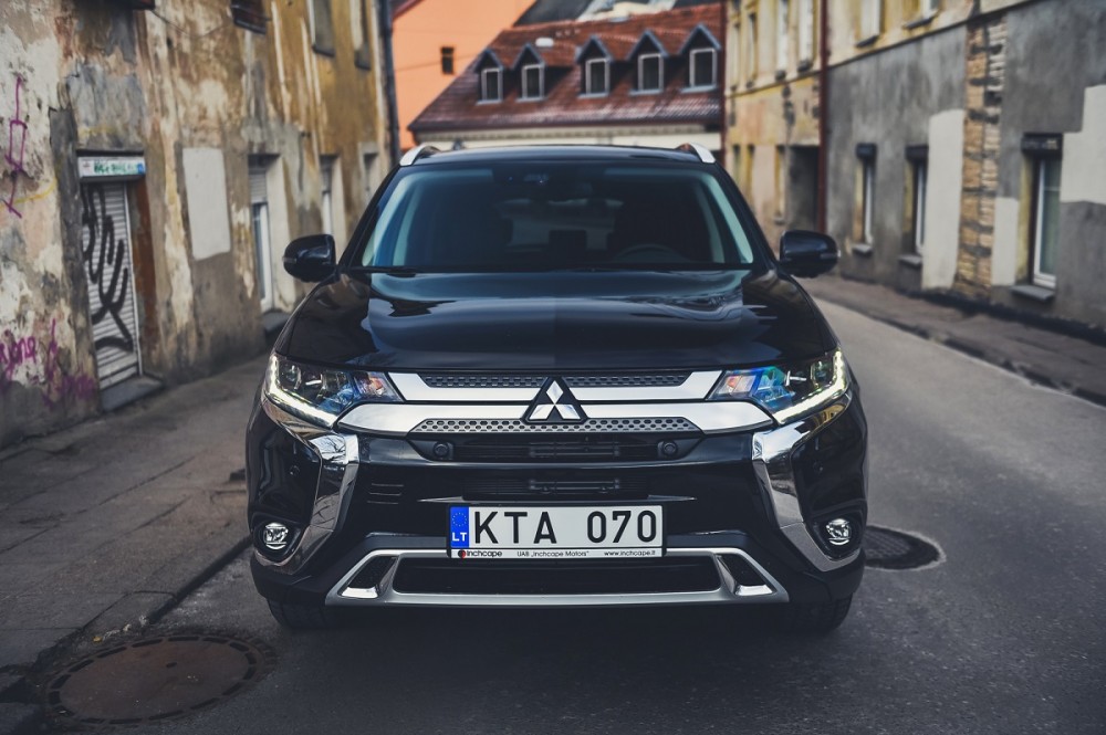 Atnaujintas Mitsubishi Outlander (3)