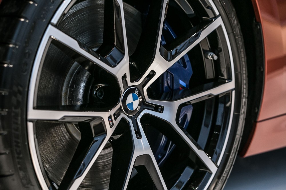 BMW_8_Series 13