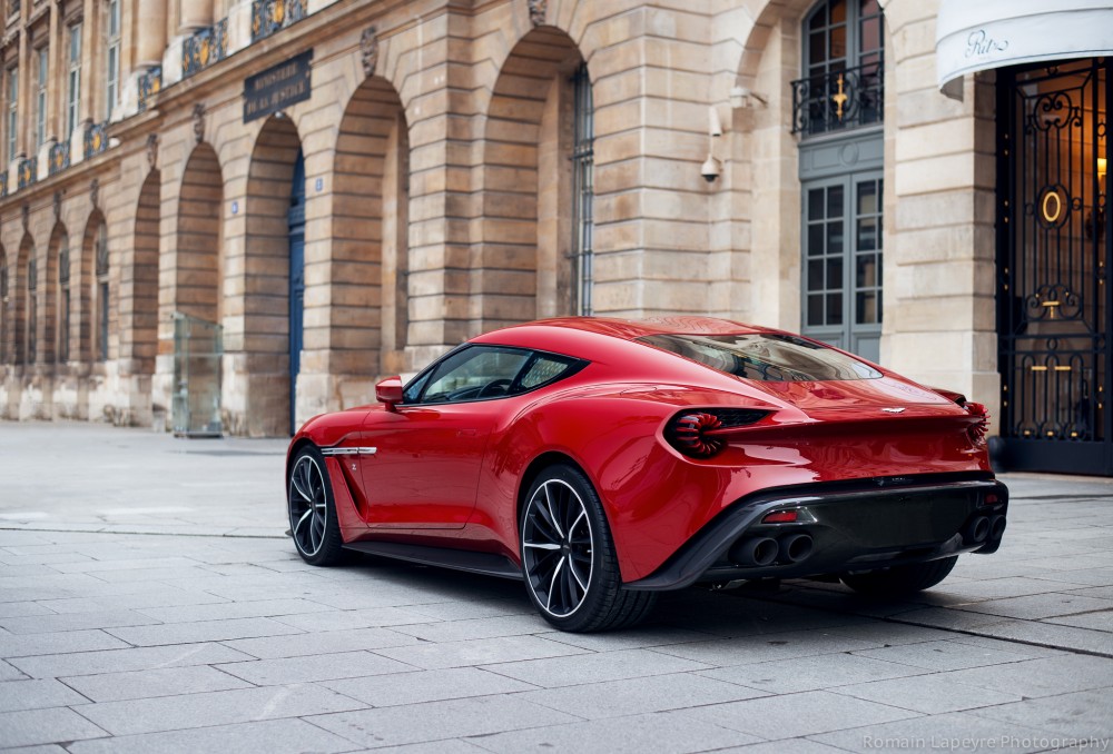 Aston Martin (nuotr. Romain Lapeyre)