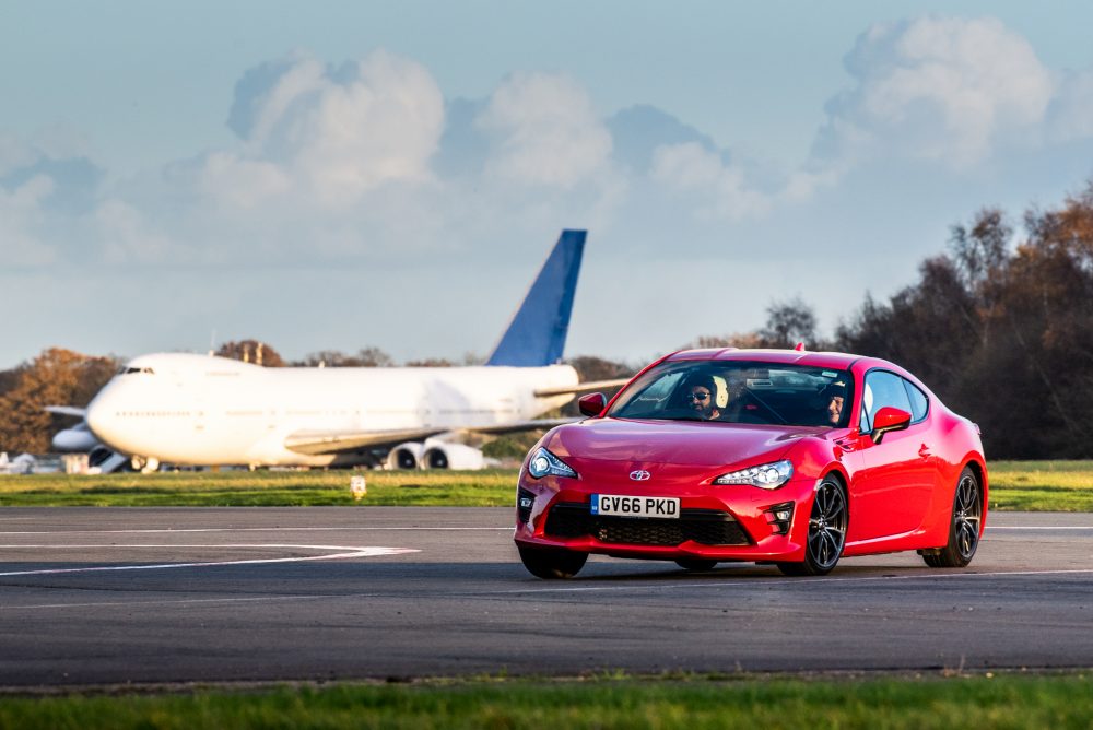 Amitas Patelis – aklas vairuotojas, vairuojantis <a href='https://www.autobilis.lt/skelbimai/naudoti-automobiliai/toyota' target='_blank' class='phrase'>Toyota</a> GT86