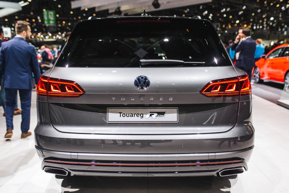 Volkswagen Touareg su V8 varikliu