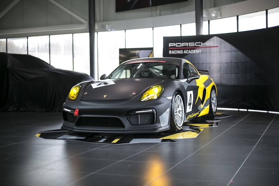 Porsche Baltic komandos bolidas – Cayman GT4