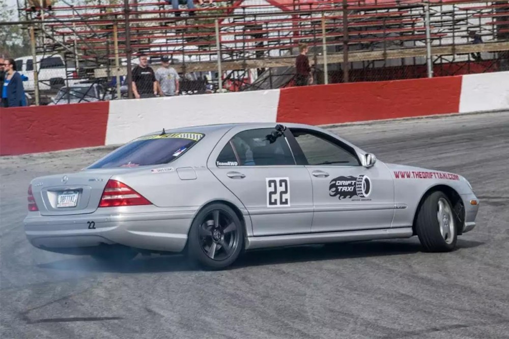 „S600“ – tikrai ne standartinis „Drift Taksi“