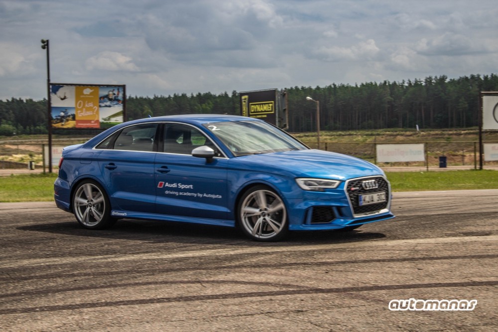 Audi Sport Driving Academy  (38)
