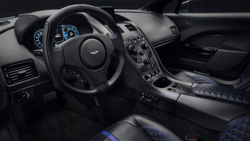 Elektrinis „Aston Martin“ – „Rapide E“