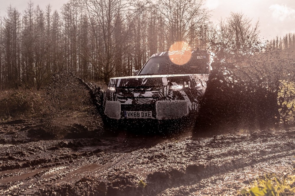 Naujos kartos Land Rover Defender