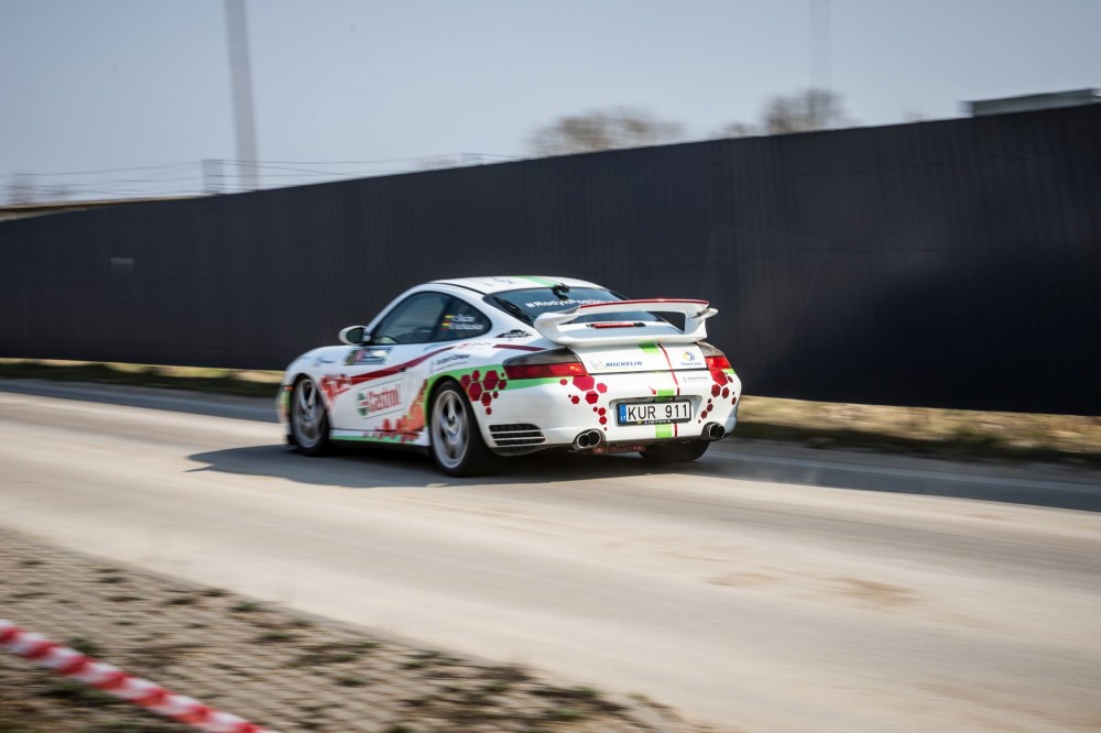 Vytas Šliažas už „Porsche 911“ vairo