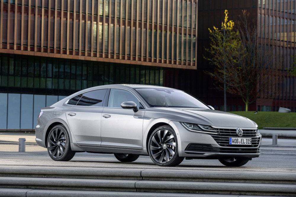 Nauja Volkswagen Arteon versija – Elegance