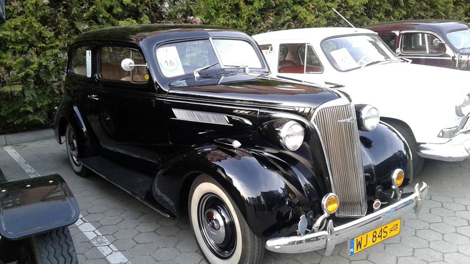 Akimirka iš Golden Shadow of Kenigsberg