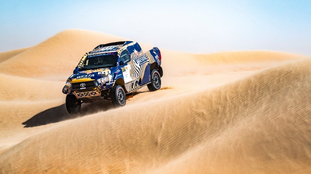 <a href='https://www.autobilis.lt/skelbimai/naudoti-automobiliai/toyota' target='_blank' class='phrase'>Toyota</a> Hilux